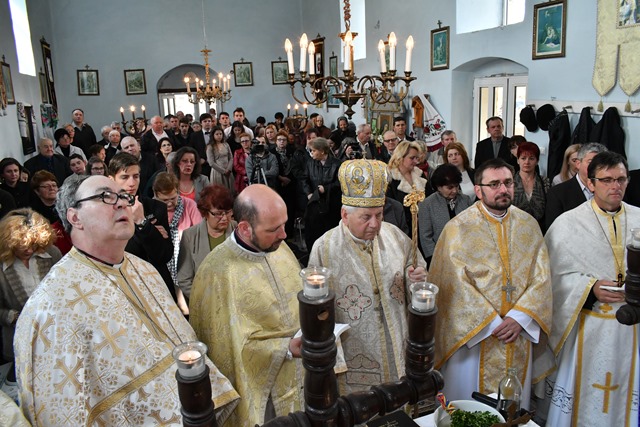 Vizită pastorală în parohia Rapoltu Mare. Sfinţirea noului iconostas