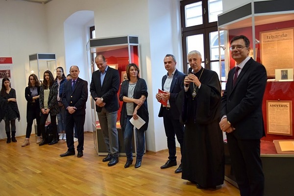 Invitație la expoziția „Clujenii și Marea Unire” unde se află expus și albumul Unirii al Episcopului Iuliu Hossu
