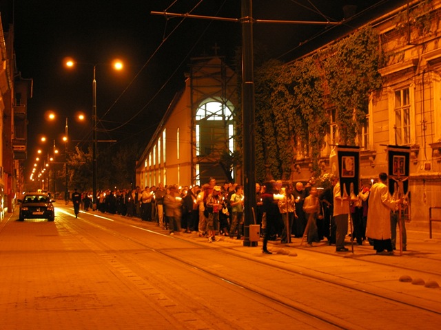 procesiune noaptea de veghe