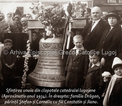 &Icirc;n dreapta clopotului familia Drăgan