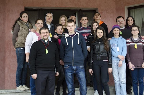 in fata oratoriului