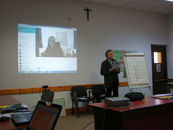 Via Skype e cu noi şi Monica Kleck.
