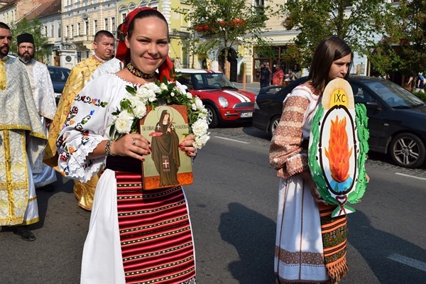 Procesiune cu ocazia Hramului Mănăstirii "Sf&acirc;nta Macrina"
