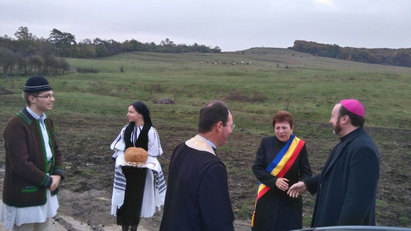 whatsapp-image-2016-10-23-at-16-02-23